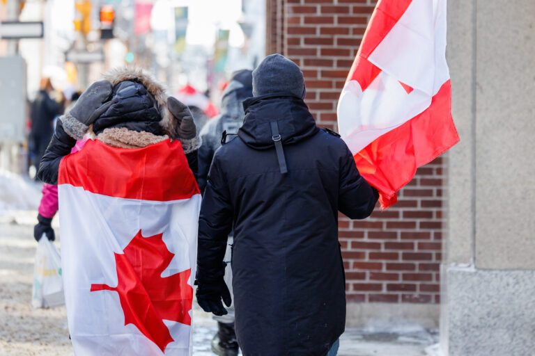 La Cour de justice de l’Ontario acquitte une femme de tous les chefs d’accusation