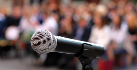 Public meeting (Courtesy of Wideonet)