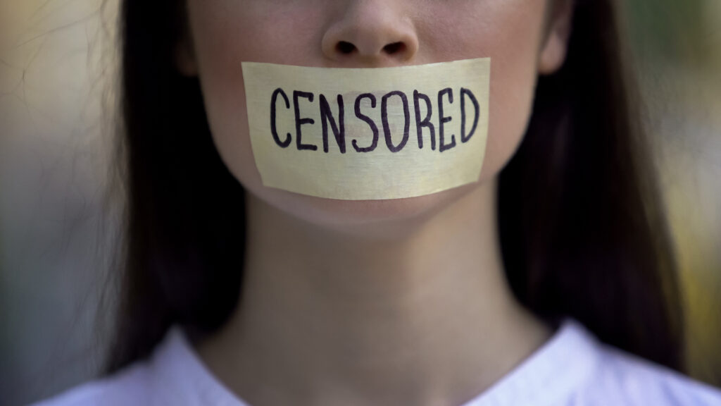 Censure (Avec l’aimable autorisation de motortion)