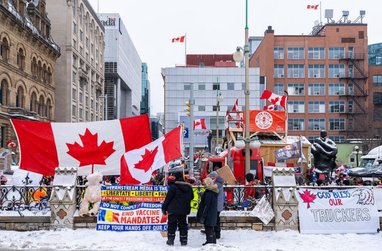 Convoi de la liberté à Ottawa en 2022 (avec l’aimable autorisation de Wikimedia Commons)
